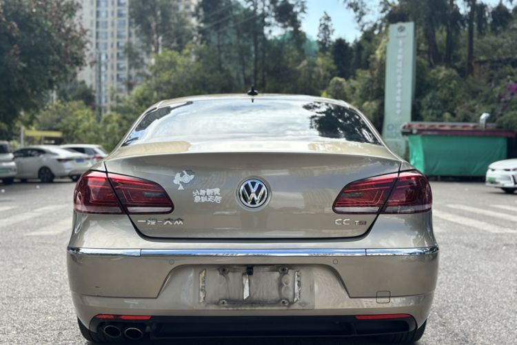 Used Volkswagen FAW-Volkswagen CC 2015 1.8TSI Luxury Model
