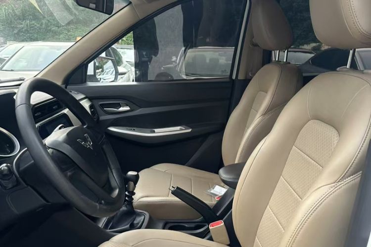 Used Wuling Hongguang 2019 1.5L S Comfort Edition China VI LAR