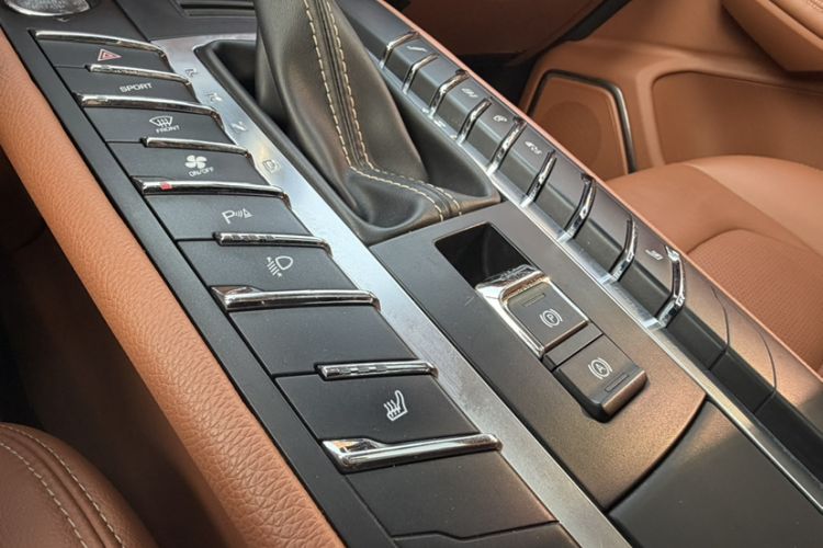 Used Zotye SR9 2017 2.0T Automatic Ultimate Edition