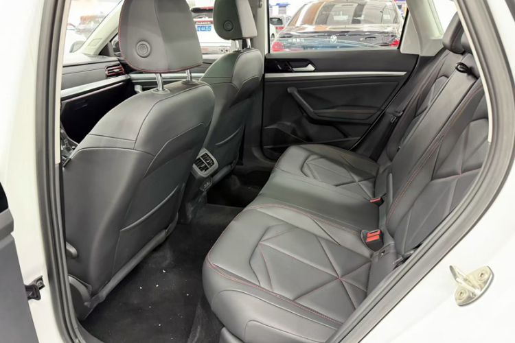 Used Volkswagen Lavida 2024 300TSI DSG Starry Sky Leading Edition Interior 10