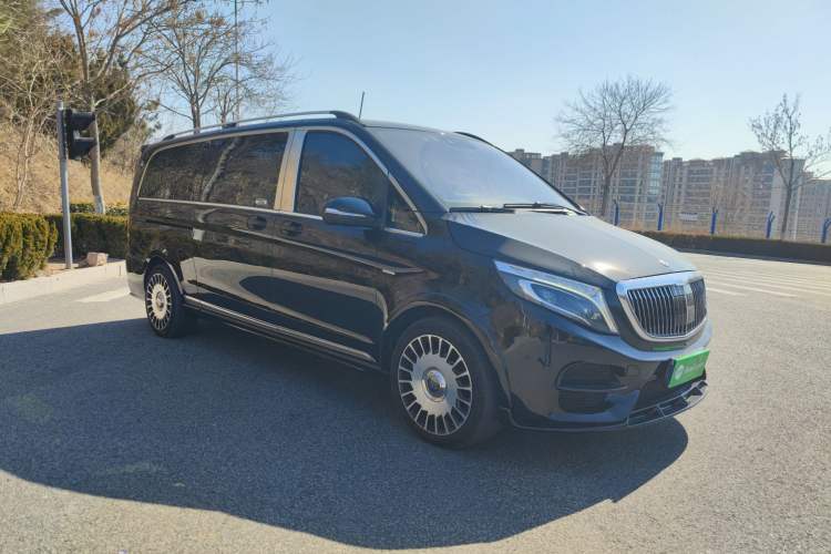 Used Mercedes-Benz V-Class 2016 V 260 L Prestige Extended Edition Exterior 2