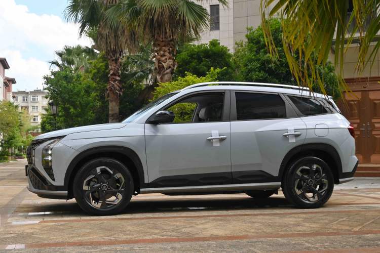 Used Hyundai ix35 2023 Musso 2.0L Flagship Edition TOP Exterior 2