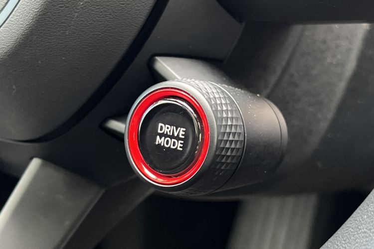 Used Xiaomi Auto SU7 2024 Rear-Drive Ultra-Long Range Advanced Pro-Level Intelligent Driving Version Interior 8