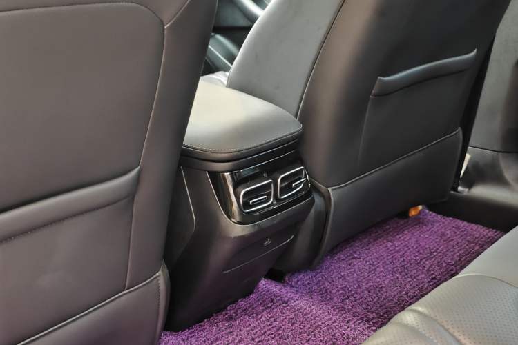 Used Roewe D7 2023 DMH 125km Excellence Edition