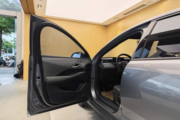 Used BYD Qin PLUS 2025 DM-i Smart Drive 55KM Leading Model
