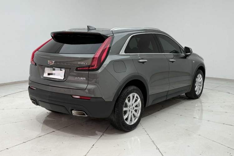 Used Cadillac XT4 2018 28T Two-Wheel Drive Tech Version