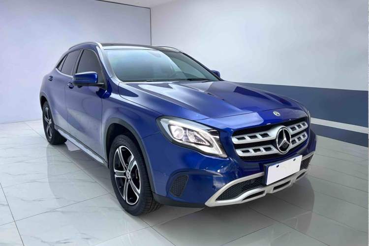 Used Mercedes-Benz GLA 2018 GLA 200 Fashion Model Exterior 2
