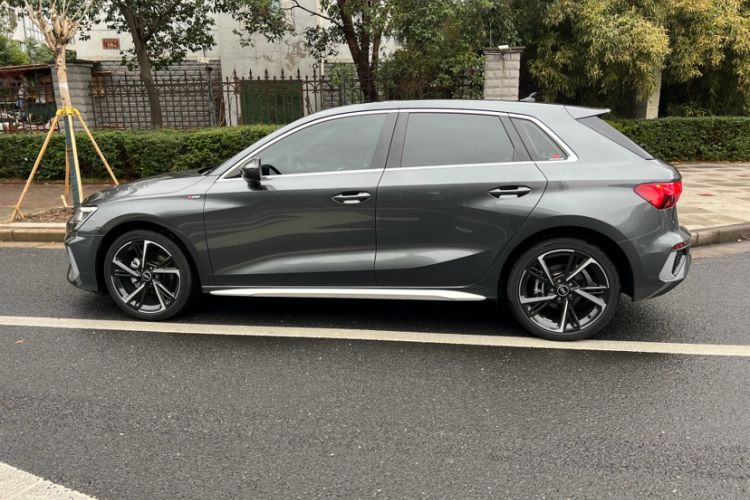 Used Audi A3 2024 Sportback 35 TFSI Fashionable Sports Model
