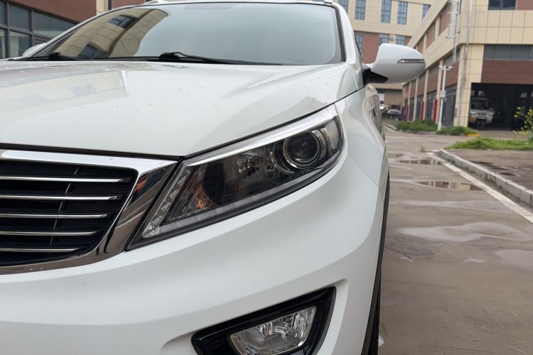 Used Kia Sportage R 2015 2.0L Automatic Two-Wheel Drive GLS Left Front Headlight