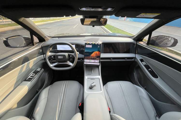 Used Geely Galaxy L7 2025 EM-i 115km Exploration Edition
