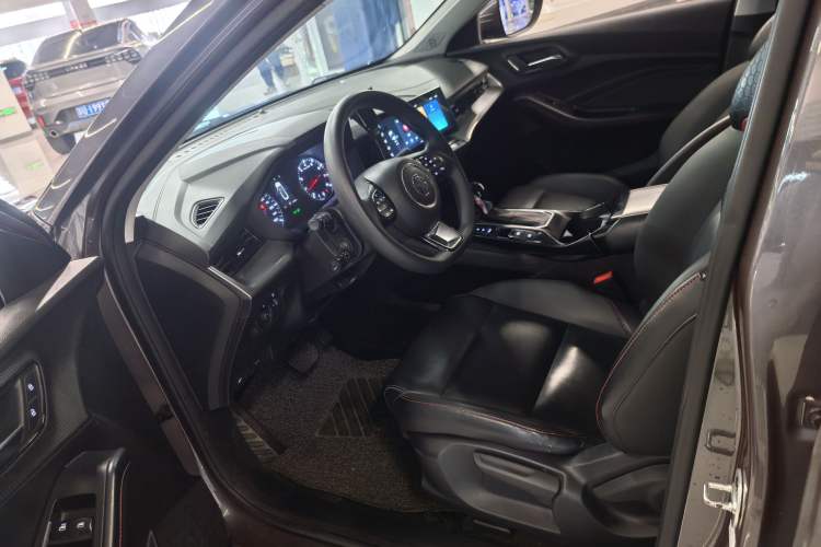 Used MG 5 2022 180 DVVT CVT Youth Style Edition Interior 1