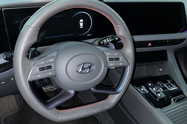 Used Hyundai Sonata 2022 380TGDi Automatic 20th Anniversary Edition Steering Wheel