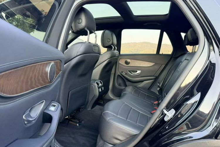 Used Mercedes-Benz GLC 2016 GLC 300 4MATIC Dynamic Model