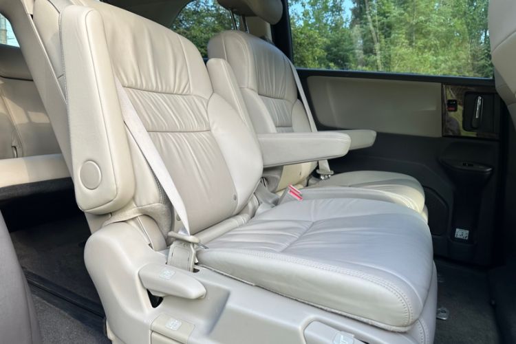 Used Honda Odyssey 2015 2.4L Smart Edition
