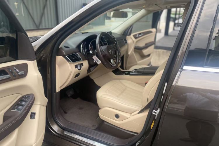 Used Mercedes-Benz GLE 2016 GLE 320 4MATIC Dynamic Edition Interior 2