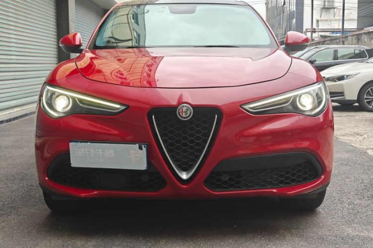 Used Alfa Romeo Stelvio 2017 2.0T 200HP Elite Edition