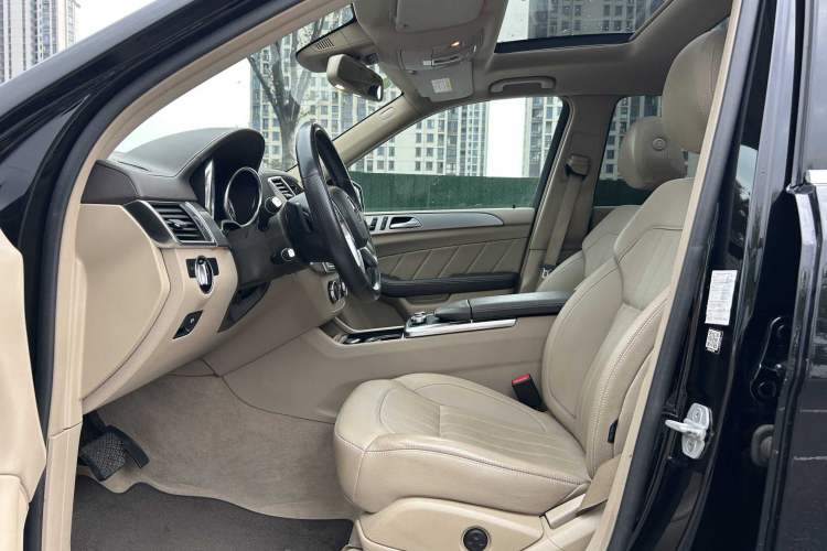 Used Mercedes-Benz GL-Class 2015 GL 400 4MATIC Dynamic Model
