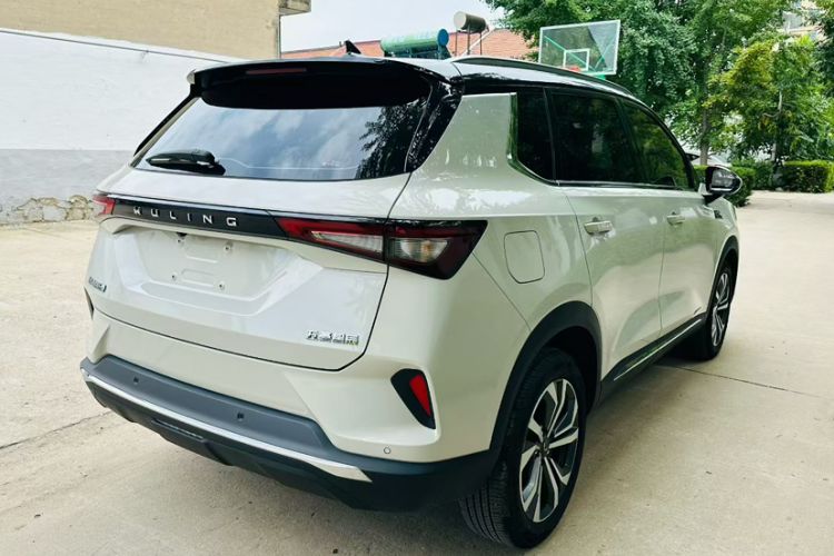 Used Wuling Asta 2021 1.5T CVT Starlight Edition Exterior 4