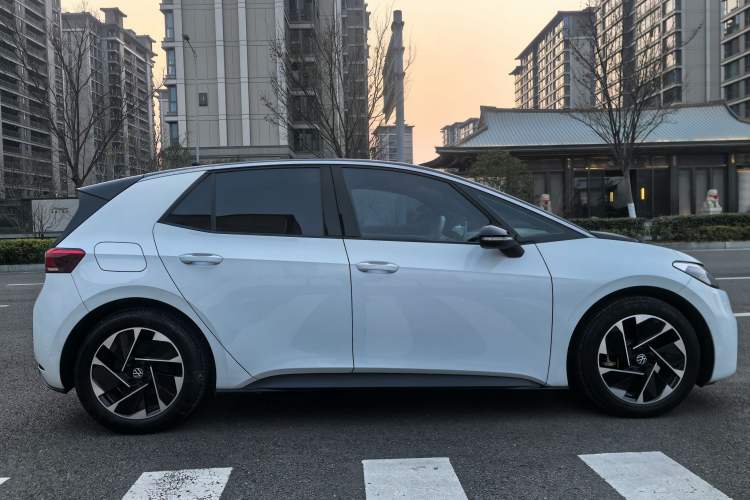 Used Volkswagen ID.3 2024 Outstanding Edition
