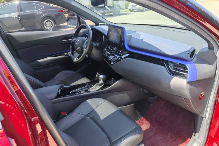 Used Toyota IZOA 2018 2.0L Yichi Edition China V Standard