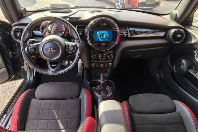 Used MINI JCW 2018 2.0T JOHN COOPER WORKS ALL-IN