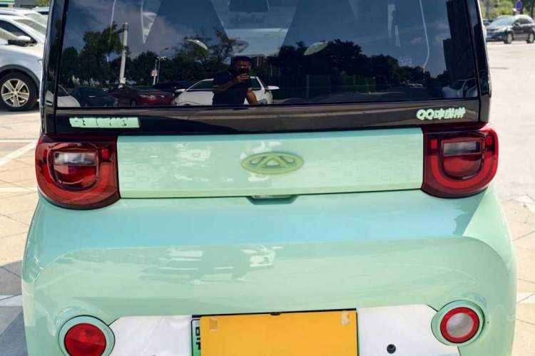 Used Chery New Energy QQ Ice Cream 2022 170km Sundae Phosphate Lithium-Ion