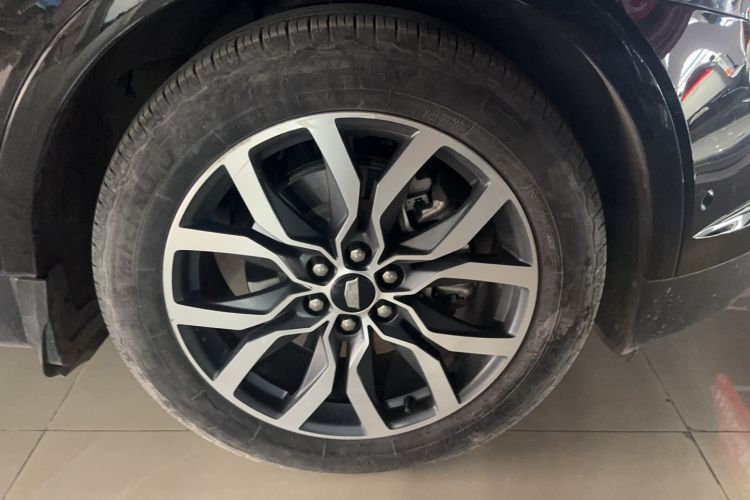 Used Cadillac XT5 2022 2.0T Four-Wheel Drive Platinum Edition Exterior 4