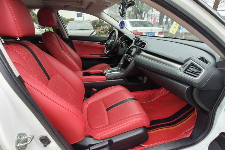 Used Honda Civic 2016 220TURBO CVT Luxury Edition
