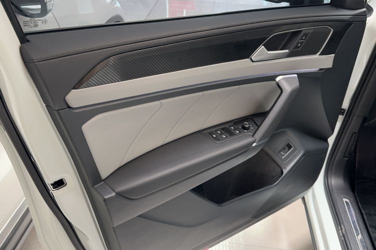 Used Volkswagen Tayron 2023 330TSI Two-Wheel-Drive Luxury Plus Advanced Version
