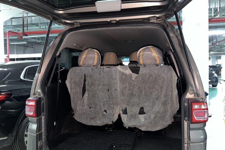 Used FORTHING Lingzhi 2018 M3L 1.6L 7-Seater Comfort Model Exterior 5