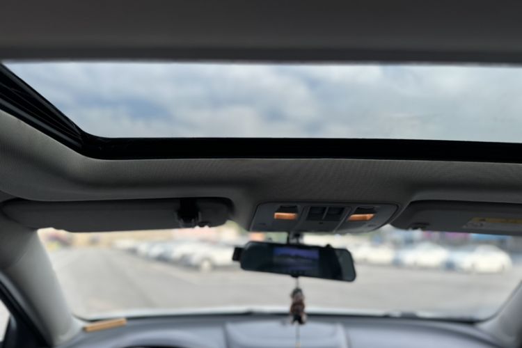 Used Chevrolet Malibu 2017 1.5T Automatic Luxury Edition Headliner