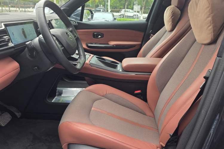 Used Nio EC6 2020 605 km Sport Edition Left Front Seat