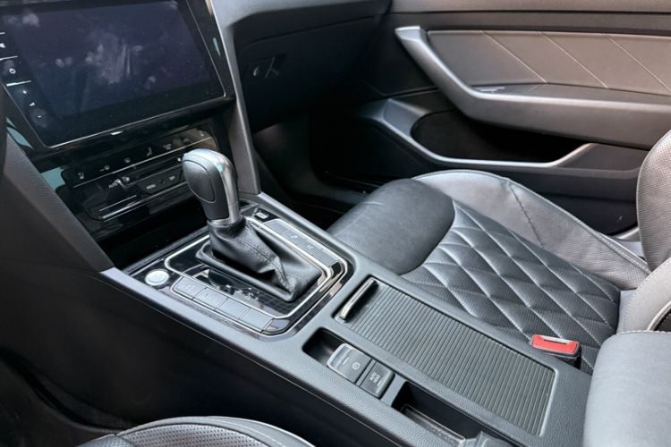 Used Volkswagen FAW-Volkswagen CC 2021 Estate Vehicle 380TSI Vizzion Edition