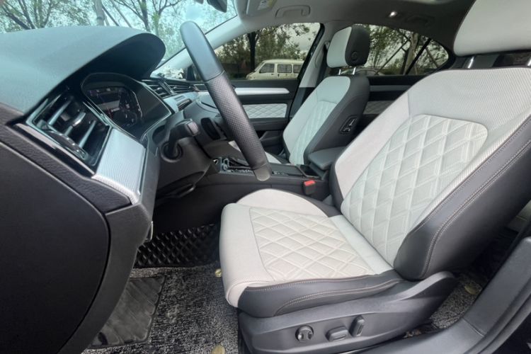 Used Volkswagen Magotan 2023 2 Million Units Commemorative Edition 330TSI DSG Luxury Version