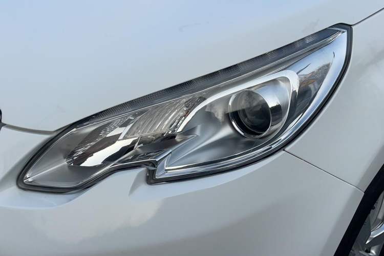 Used Peugeot 2008 2014 1.6L Automatic Fashion Edition
