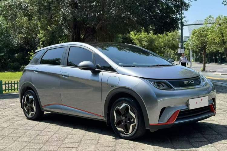 Used BYD Dolphin 2021 405 km Fashion Edition
