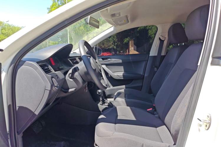 Used Volkswagen Santana 2015 1.6L Automatic Fashion Edition