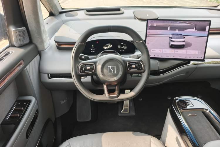 Used Zeekr MIX 2025 Intelligent Driving Version