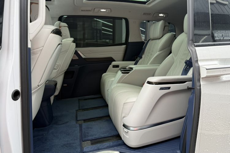 Used Buick Century 2023 2.0T Six-Seater Yinshi Edition
