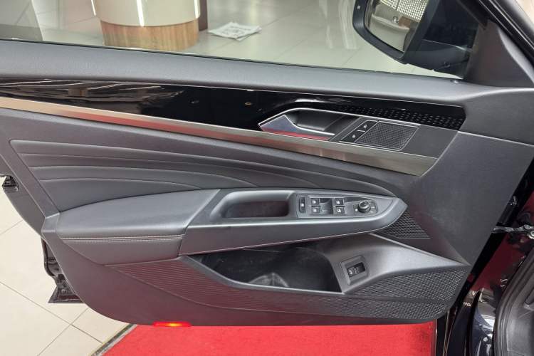 Used Volkswagen Passat 2020 330TSI Elite Edition China VI