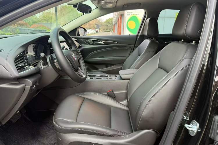 Used Buick Regal 2025 Model 25T Ultra-Enjoyment Edition
