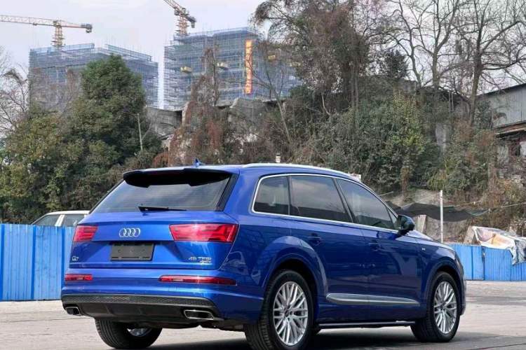 Used Audi Q7 2016 45 TFSI Technology Edition Exterior 4