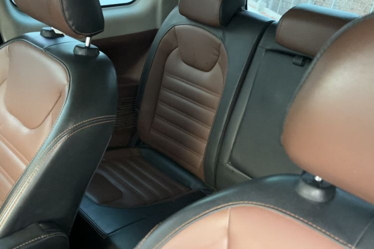 Used FORTHING SX6 2016 1.6L Manual Luxury Model
