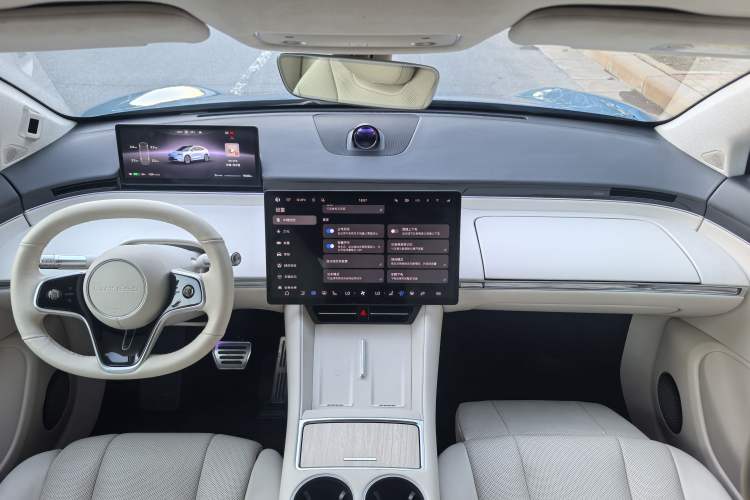 Used Hima Luxeed R7 2024 All-Electric 667 km Max