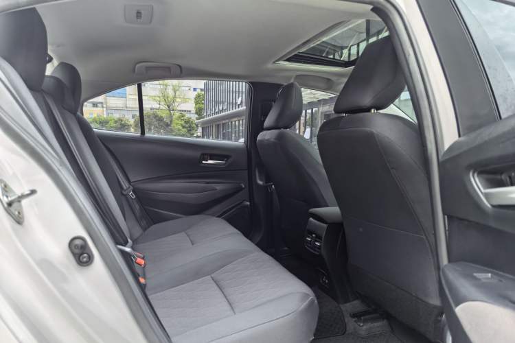 Used Toyota Corolla 2023 1.8L Smart Electric Hybrid Dual-Motor Elite Edition Interior 8