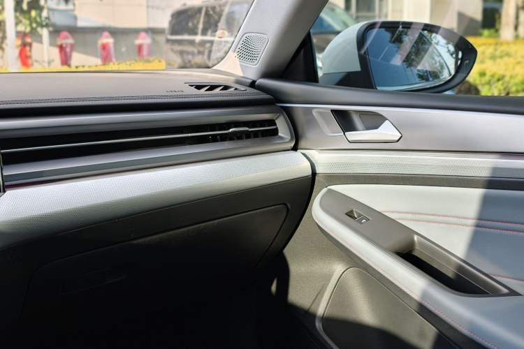 Used Volkswagen Lamando 2025 Lavida L 280TSI DSG Cool & Spicy Edition Interior 6