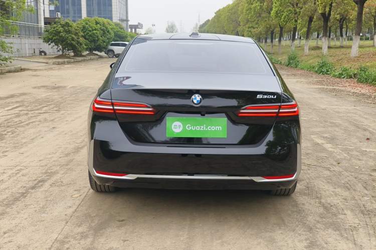 Used BMW 5 Series 2024 530Li Leading Luxury Package Exterior 5