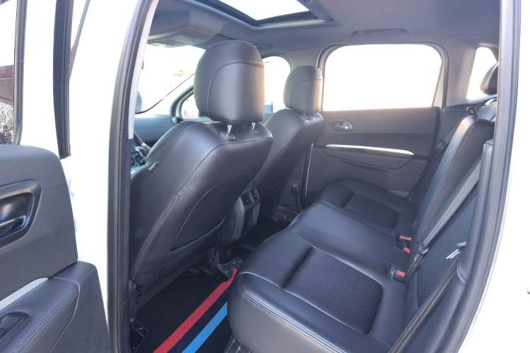 Used Peugeot 3008 2018 2.0L Automatic Classic Edition