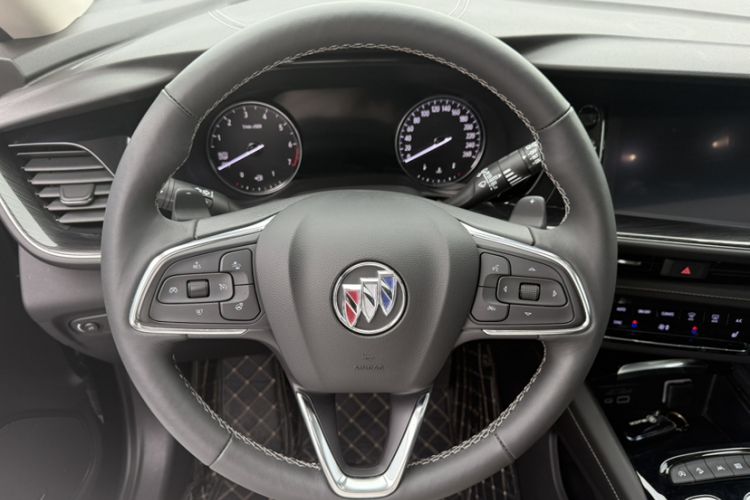 Used Buick Envision 2022 Encore Plus 652T Five-Seat All-Wheel-Drive Luxury Model