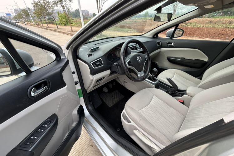 Used Dongfeng Aeolus L60 2015 1.8L Manual New Enjoyment Version
